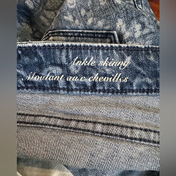 Lightly used Merona patterned jeans size 10 - Picture 6 of 7